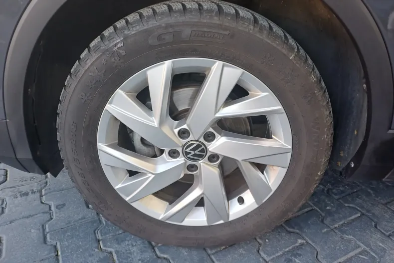 Volkswagen Tiguan din 2023 cu 80.300 km - oferta VOL163944 - foto 4