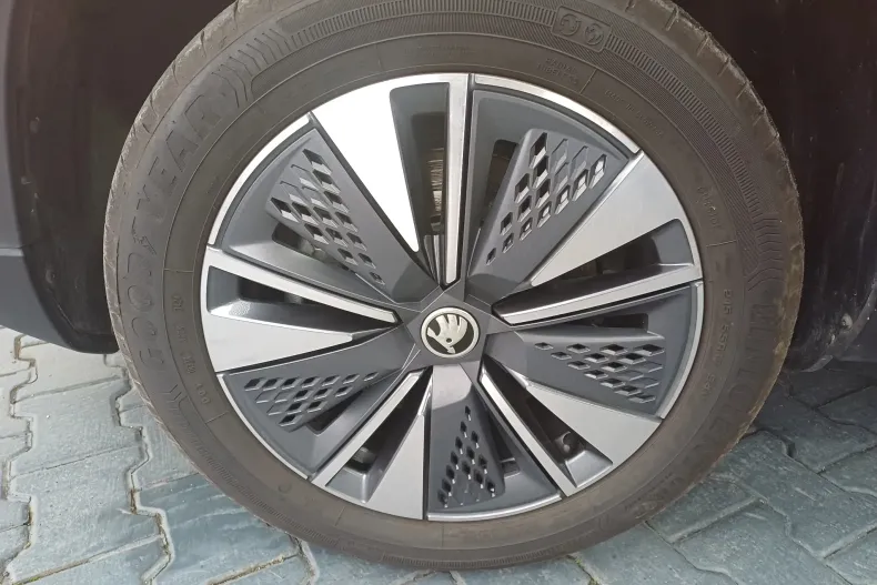 Skoda Karoq din 2024 cu 8.668 km - oferta SKO163946 - foto 4