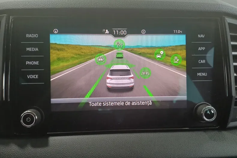 Skoda Karoq din 2024 cu 8.668 km - oferta SKO163946 - foto 27