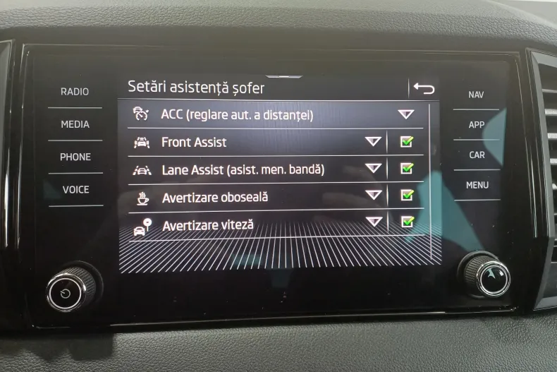 Skoda Karoq din 2024 cu 8.668 km - oferta SKO163946 - foto 28