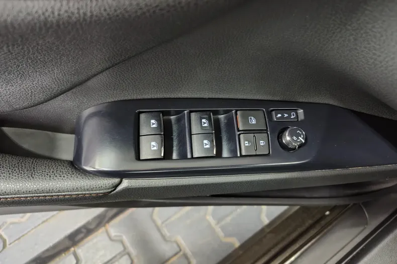 Toyota Camry din 2020 cu 50.244 km - oferta TOY163950 - foto 10