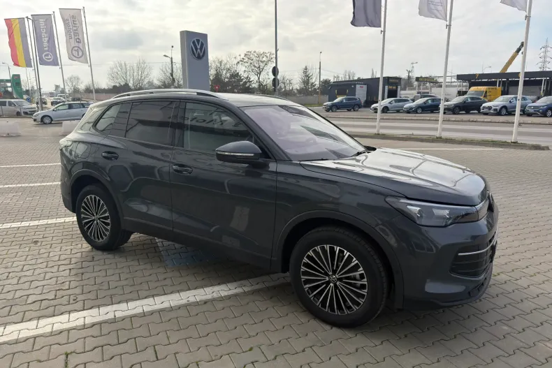 Volkswagen Tiguan din 2025 cu 198 km - oferta VOL163963 - foto 4