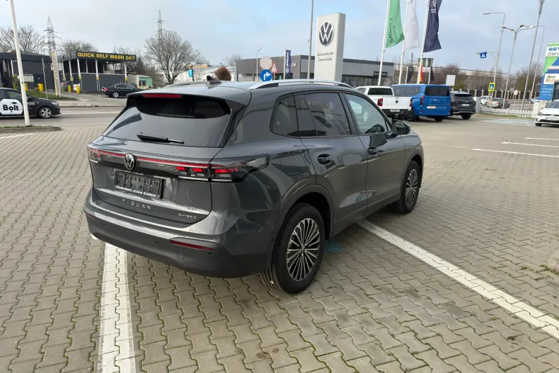 Volkswagen Tiguan din 2025 cu 198 km - oferta VOL163963 - foto 6