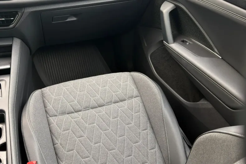 Volkswagen Tiguan din 2025 cu 198 km - oferta VOL163963 - foto 25