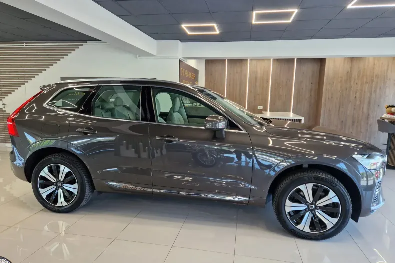 Volvo XC60 din 2023 cu 114.000 km - oferta VOL163965 - foto 6