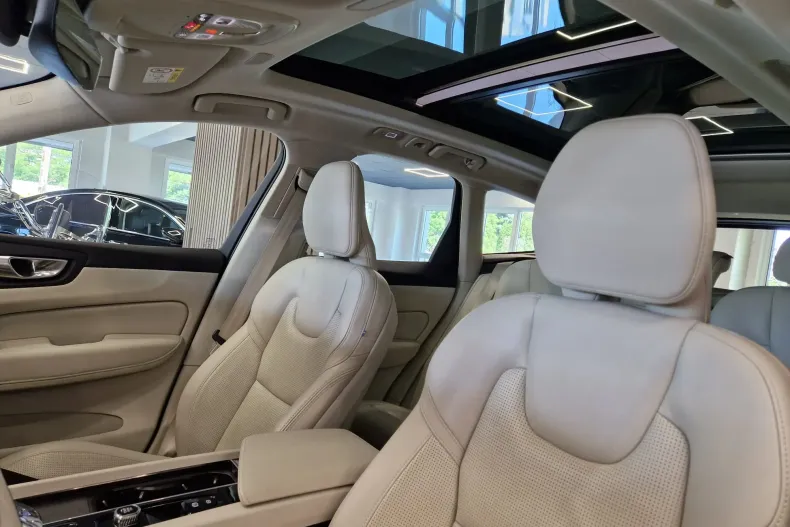 Volvo XC60 din 2023 cu 114.000 km - oferta VOL163965 - foto 15