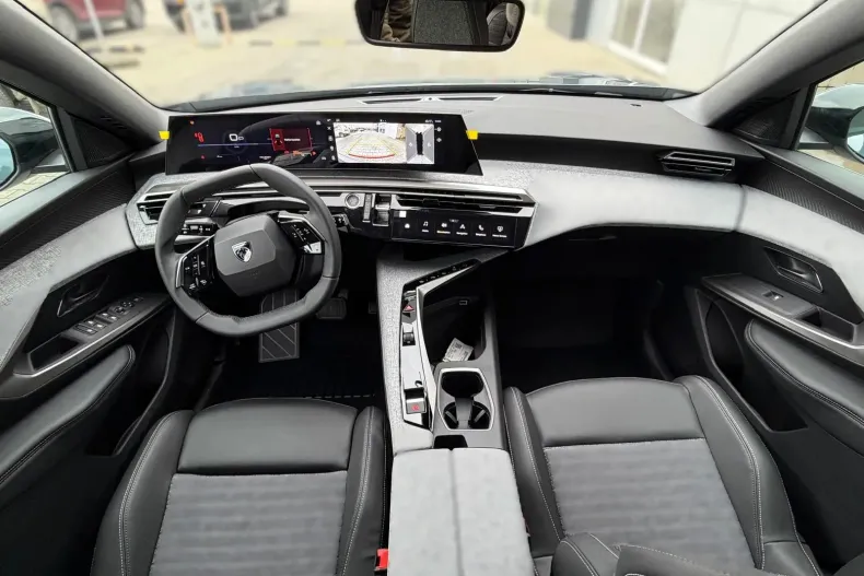 Peugeot 5008 din 2025 cu 5 km - oferta PEU163968 - foto 10