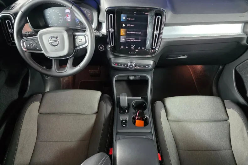 Volvo XC40 din 2021 cu 98.101 km - oferta VOL163969 - foto 12