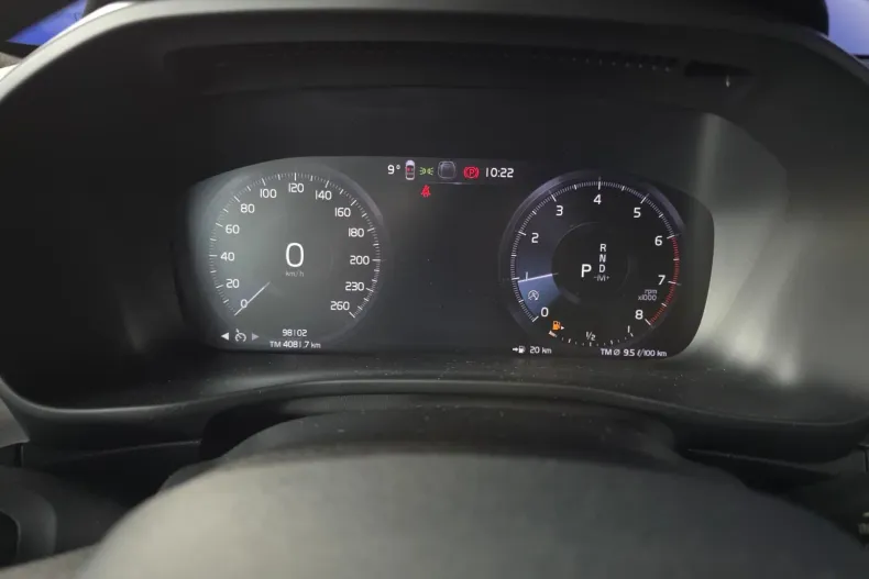 Volvo XC40 din 2021 cu 98.101 km - oferta VOL163969 - foto 16