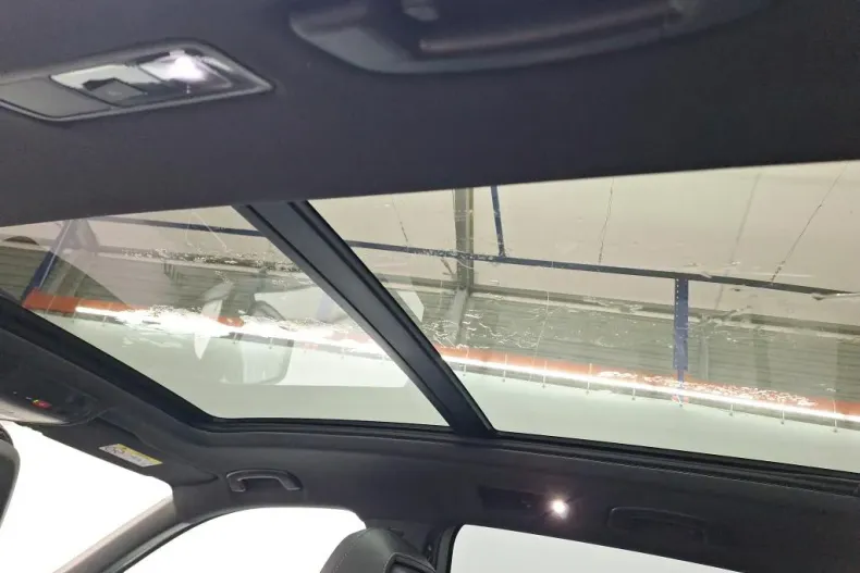 Volkswagen Tiguan din 2021 cu 98.806 km - oferta VOL163975 - foto 4