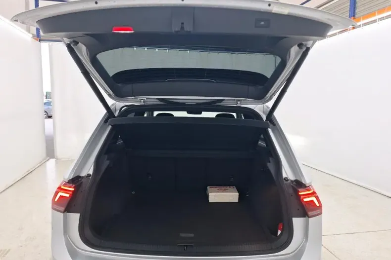 Volkswagen Tiguan din 2021 cu 98.806 km - oferta VOL163975 - foto 9