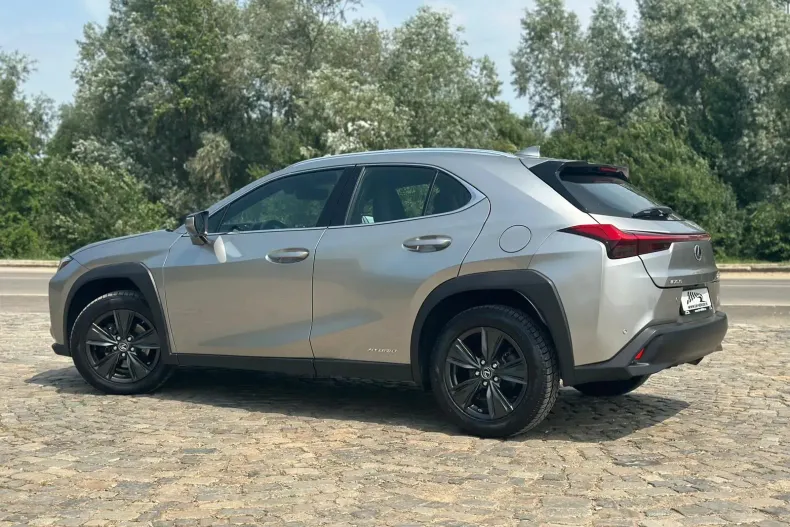Lexus UX din 2019 cu 176.000 km - oferta LEX163976 - foto 5