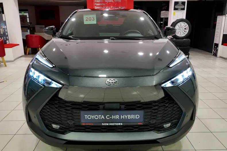 Toyota C-HR din 2025 cu 25 km - oferta TOY163978 - foto 2