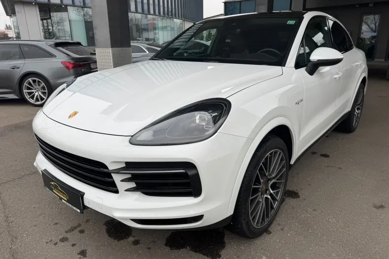 Porsche Cayenne Coupe din 2022 cu 59.950 km - oferta POR163979 - foto 1