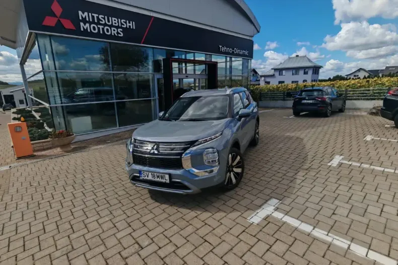 Mitsubishi Outlander din 2025 cu 22 km - oferta MIT163988 - foto 15