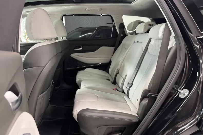 Hyundai SANTA FE din 2021 cu 59.600 km - oferta HYU163991 - foto 9