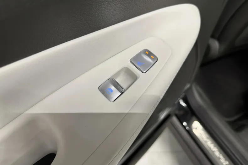 Hyundai SANTA FE din 2021 cu 59.600 km - oferta HYU163991 - foto 10