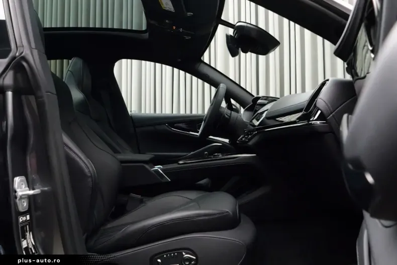 Aston Martin DBX din 2024 cu 2.500 km - oferta AST164001 - foto 5