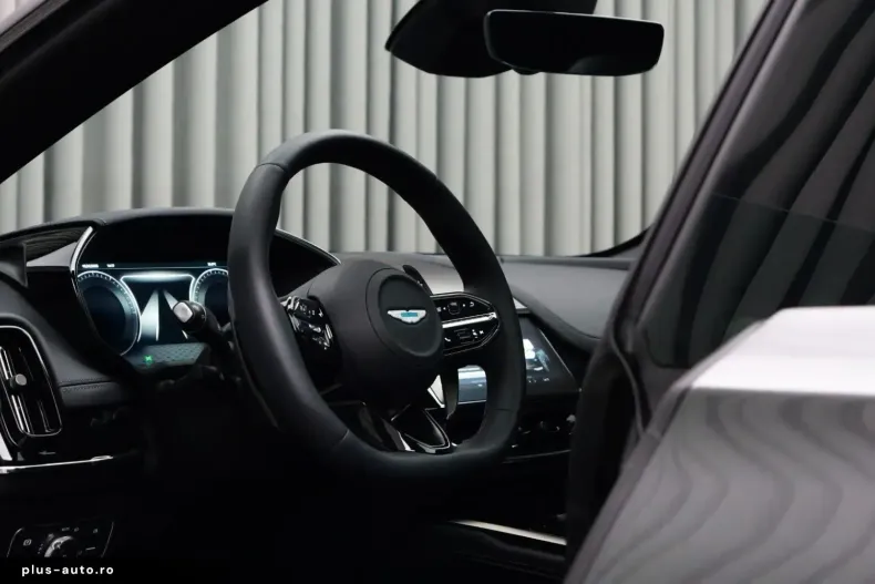 Aston Martin DBX din 2024 cu 2.500 km - oferta AST164001 - foto 8