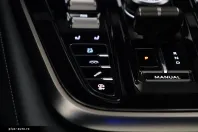 Aston Martin DBX din 2024 cu 2.500 km - oferta AST164001 - foto 20