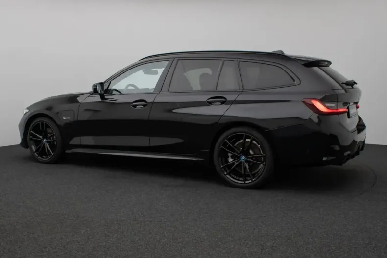 BMW 330 din 2022 cu 54.450 km - oferta BMW164009 - foto 9