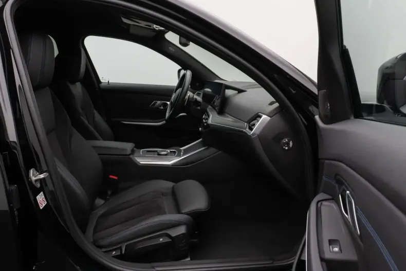 BMW 330 din 2022 cu 54.450 km - oferta BMW164009 - foto 24