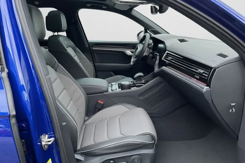 Volkswagen Touareg din 2025 cu 23.500 km - oferta VOL164018 - foto 5