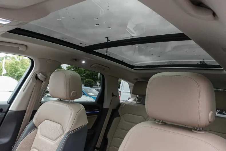 Volkswagen Touareg din 2025 cu 16.741 km - oferta VOL164020 - foto 2