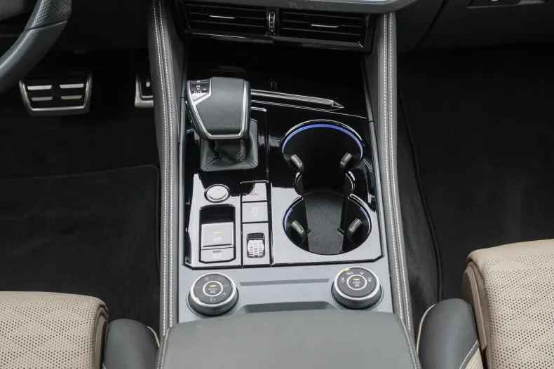 Volkswagen Touareg din 2025 cu 16.741 km - oferta VOL164020 - foto 13