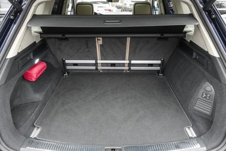 Volkswagen Touareg din 2025 cu 16.741 km - oferta VOL164020 - foto 17