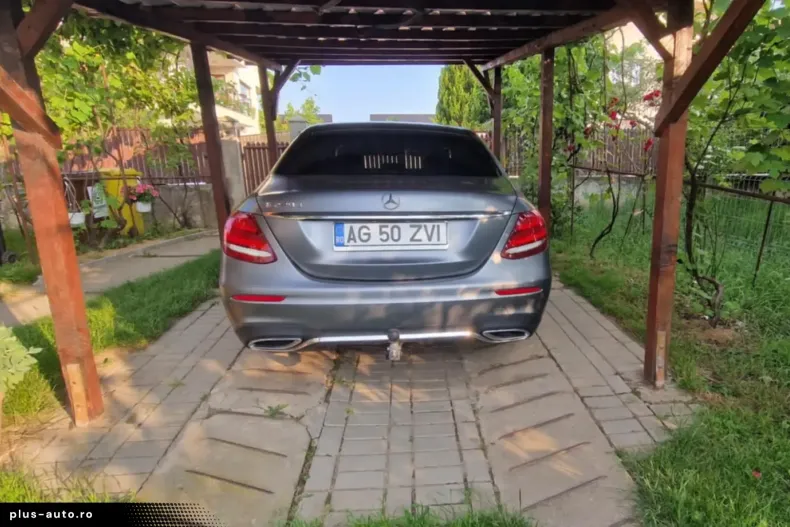 Mercedes-Benz E 220 din 2020 cu 129.800 km - oferta MER164026 - foto 5