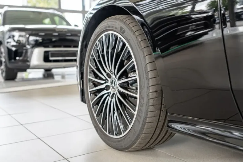 Mercedes-Benz CLE 200 din 2024 cu 14.186 km - oferta MER164040 - foto 4