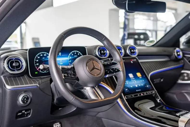 Mercedes-Benz CLE 200 din 2024 cu 14.186 km - oferta MER164040 - foto 5