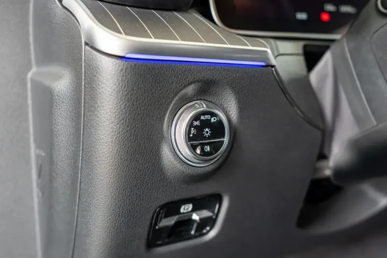 Mercedes-Benz CLE 200 din 2024 cu 14.186 km - oferta MER164040 - foto 16