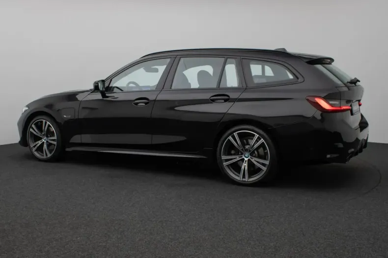 BMW 330 din 2022 cu 86.246 km - oferta BMW164044 - foto 9