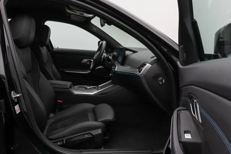 BMW 330 din 2022 cu 86.246 km - oferta BMW164044 - foto 24