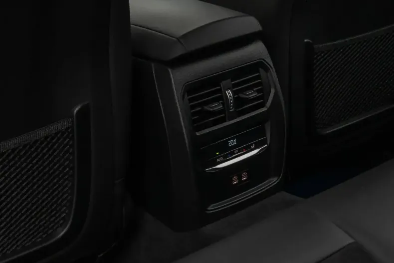 BMW 330 din 2022 cu 86.246 km - oferta BMW164044 - foto 29