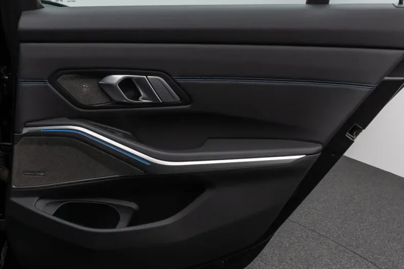 BMW 330 din 2022 cu 86.246 km - oferta BMW164044 - foto 31