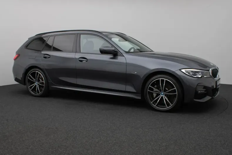 BMW 330 din 2021 cu 50.373 km - oferta BMW164046 - foto 3