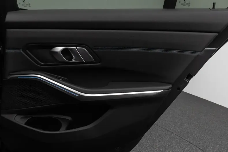 BMW 330 din 2021 cu 50.373 km - oferta BMW164046 - foto 31