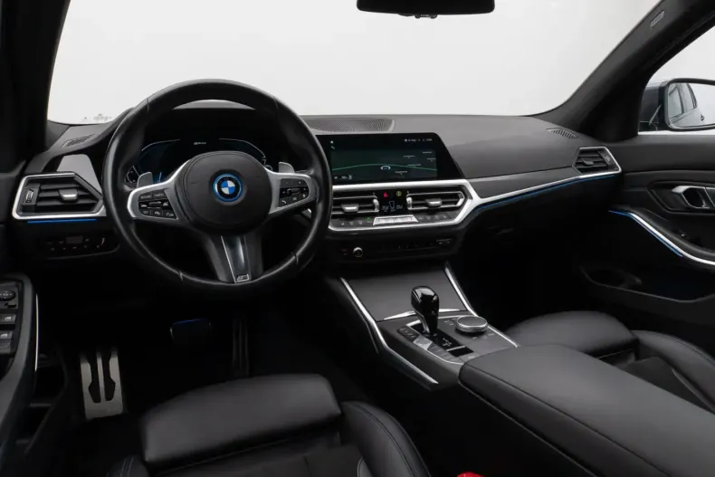 BMW 330 din 2021 cu 50.373 km - oferta BMW164046 - foto 38