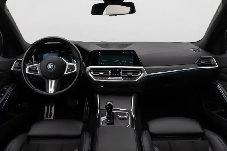 BMW 330 din 2021 cu 50.373 km - oferta BMW164046 - foto 39