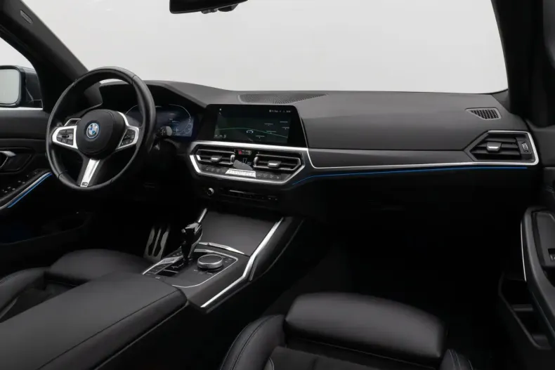 BMW 330 din 2021 cu 50.373 km - oferta BMW164046 - foto 40