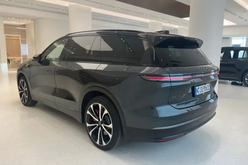 NIO EL8 din 2024 cu 30.000 km - oferta NIO164047 - foto 6