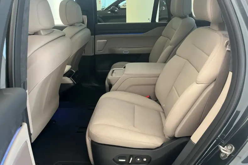 NIO EL8 din 2024 cu 30.000 km - oferta NIO164047 - foto 12