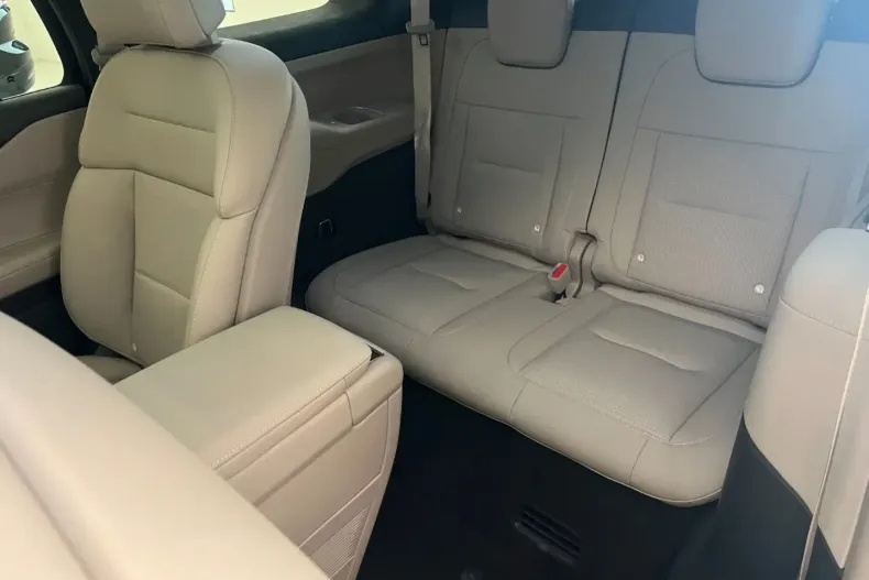 NIO EL8 din 2024 cu 30.000 km - oferta NIO164047 - foto 14