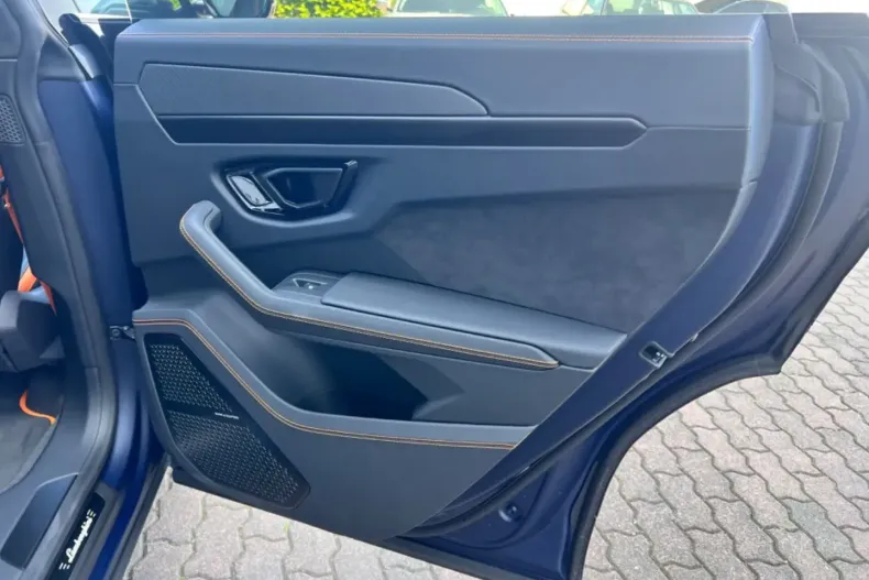 Lamborghini Urus din 2024 cu 3.500 km - oferta LAM164055 - foto 24