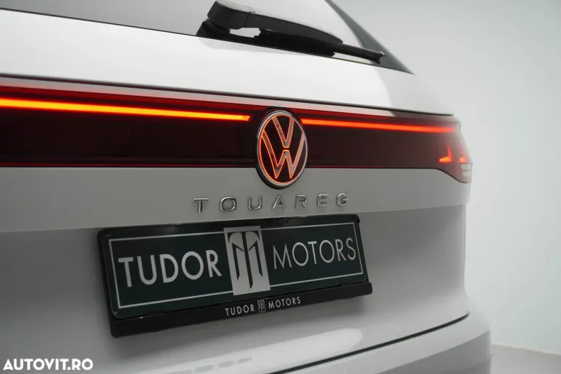 Volkswagen Touareg din 2025 cu 4.000 km - oferta VOL164058 - foto 10