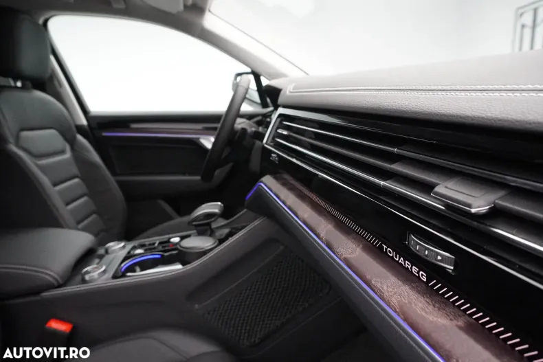 Volkswagen Touareg din 2025 cu 4.000 km - oferta VOL164058 - foto 20