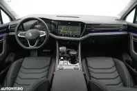 Volkswagen Touareg din 2025 cu 4.000 km - oferta VOL164058 - foto 21